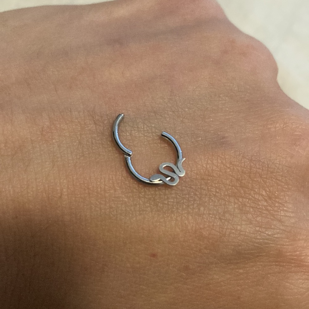 Cute septum ring with a little snake 16G 8mm